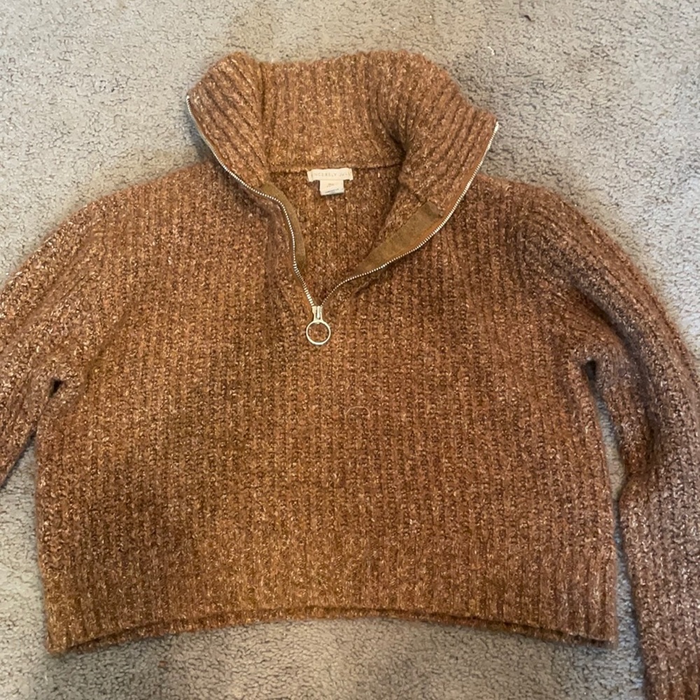 Cropped sweater